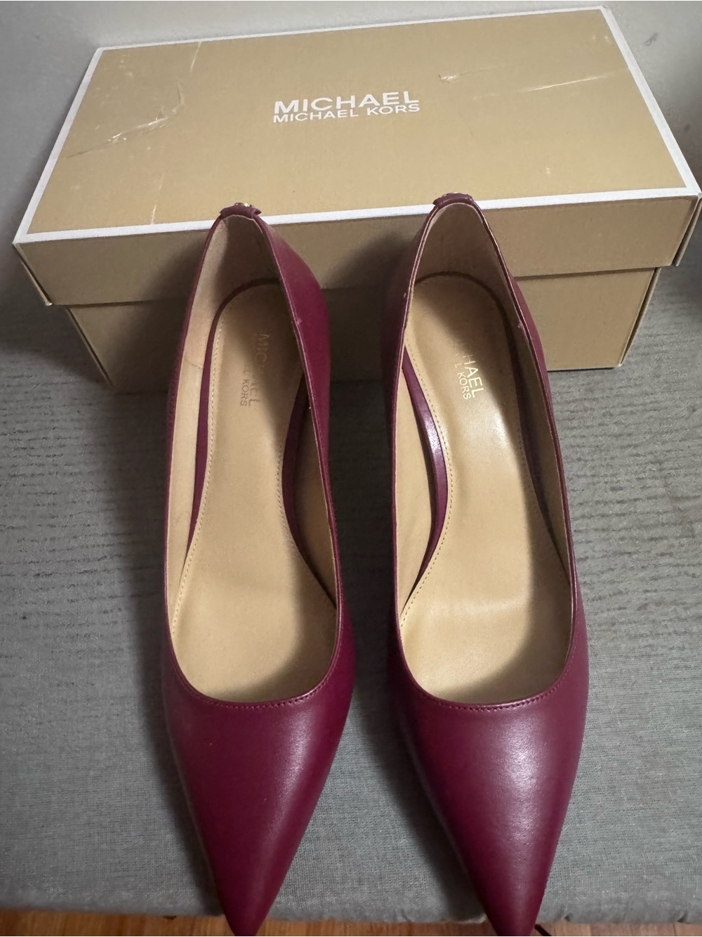 Michael Kors Women's Wine “Mulberry” Pointed-Toe Leather 3" Heels New in Box